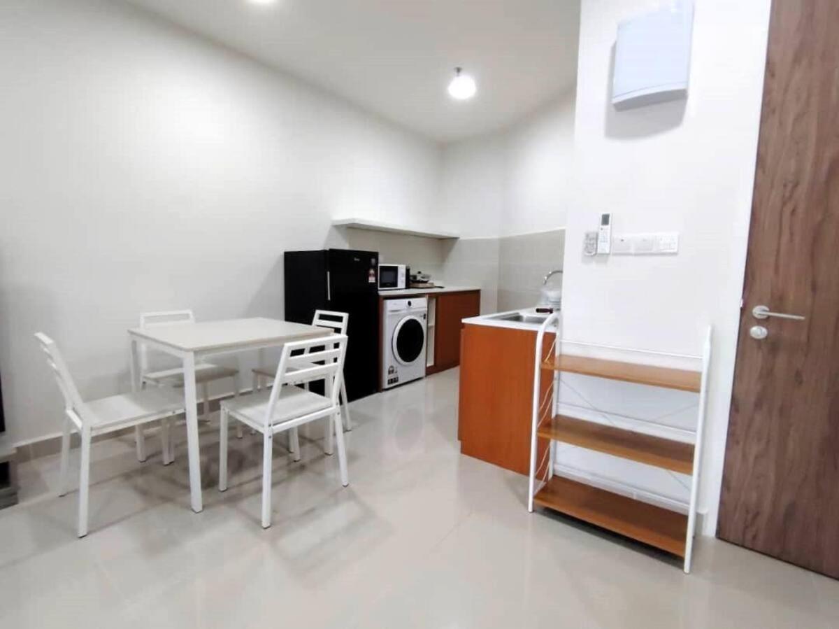 Maxhome At The Shore Apartment *