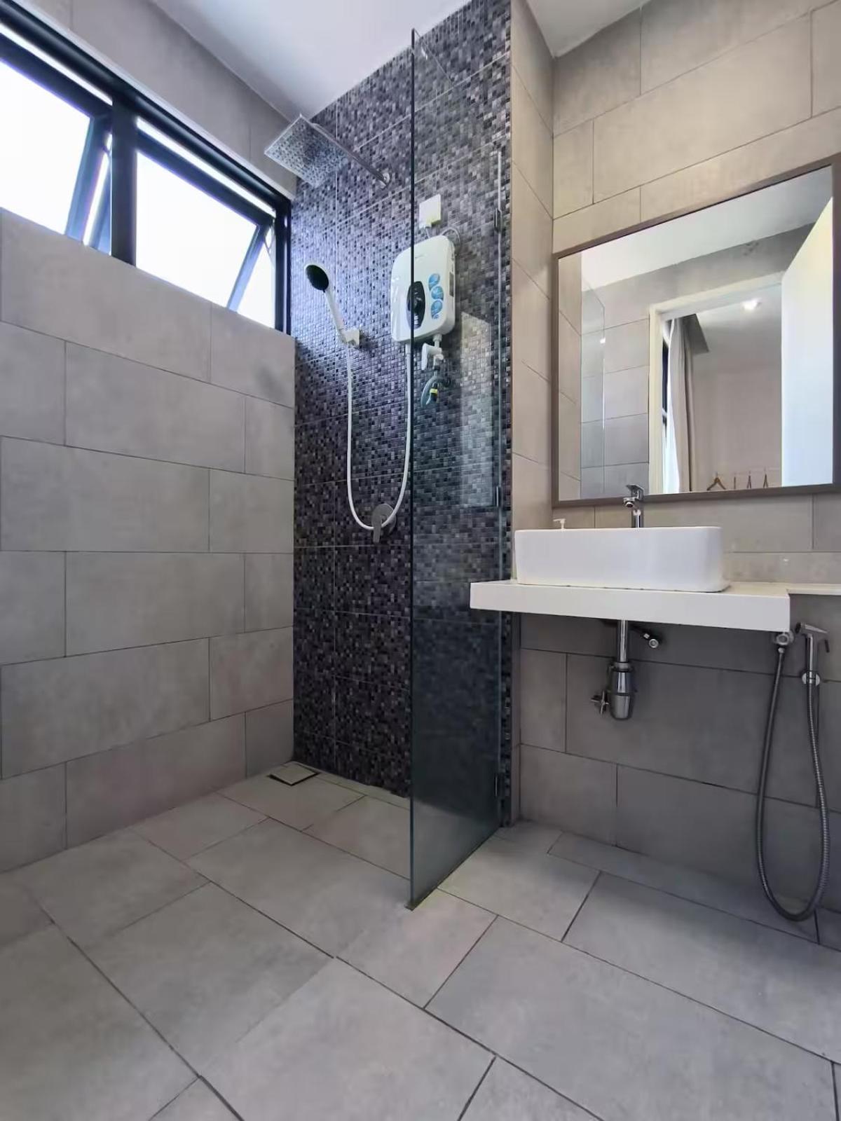 Maxhome At The Shore Apartment Kota Kinabalu